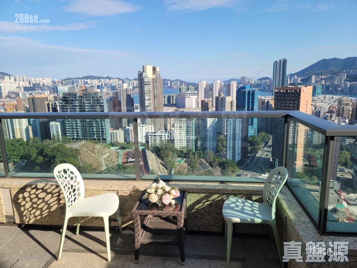 Ultima Sell 4 Bedrooms 2,132 ft²