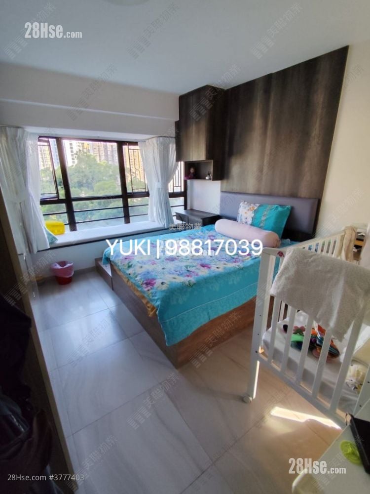 Parc Royale Sell 4 Bedrooms , 3 Bathrooms 942 ft²