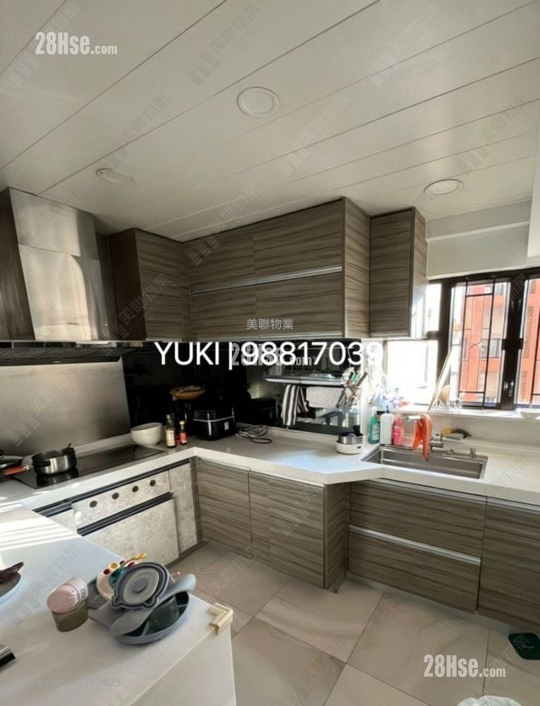 Parc Royale Sell 4 Bedrooms , 3 Bathrooms 942 ft²