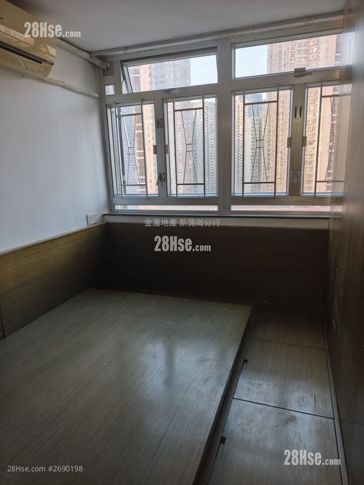 东头(二)邨 售盘 2 房 , 1 浴室 424 平方尺