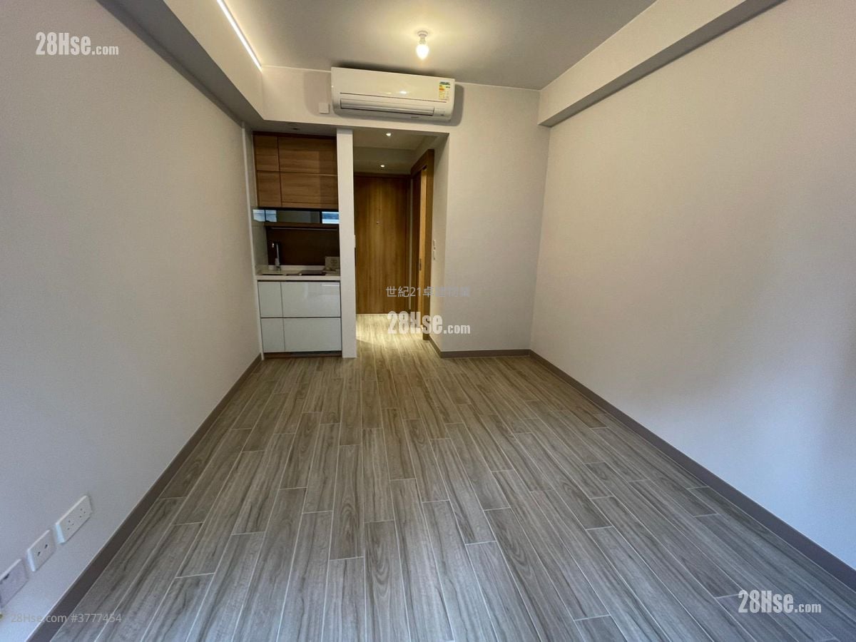 Arbour Sell Studio , 1 Bathroom 256 ft²