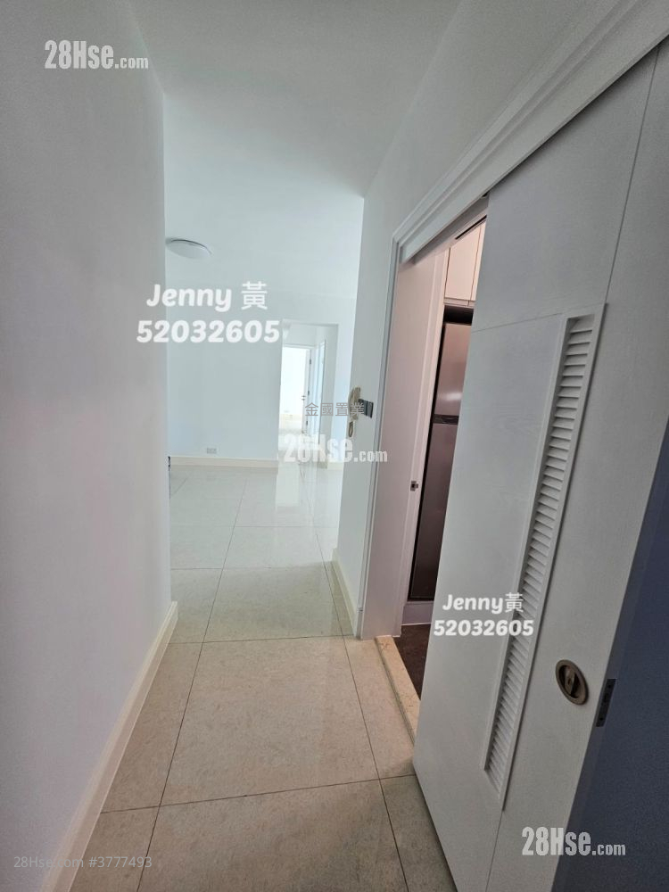 Festival City Sell 3 Bedrooms , 2 Bathrooms 786 ft²