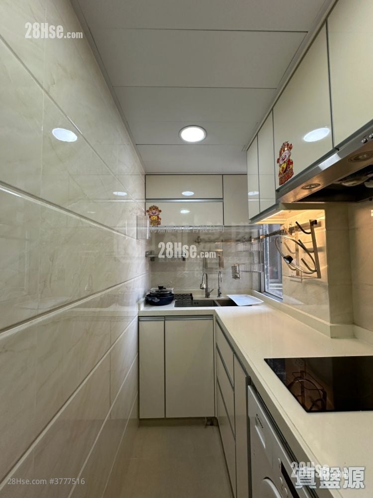 Golden Lion Garden Sell 2 Bedrooms 321 ft²