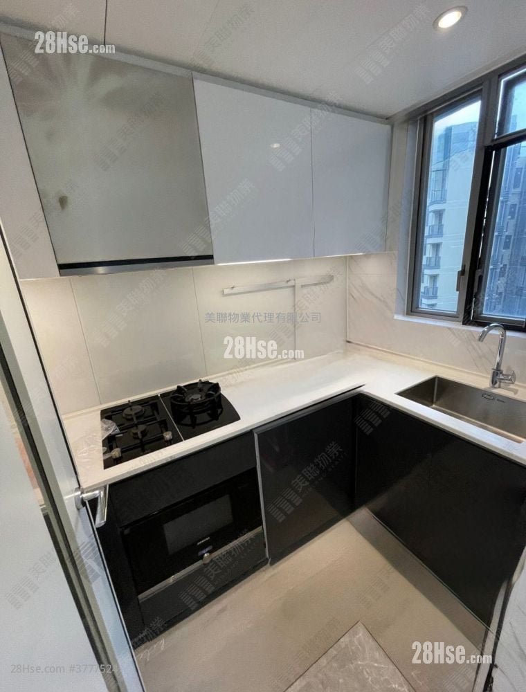 Capri Sell 2 Bedrooms , 1 Bathroom 521 ft²