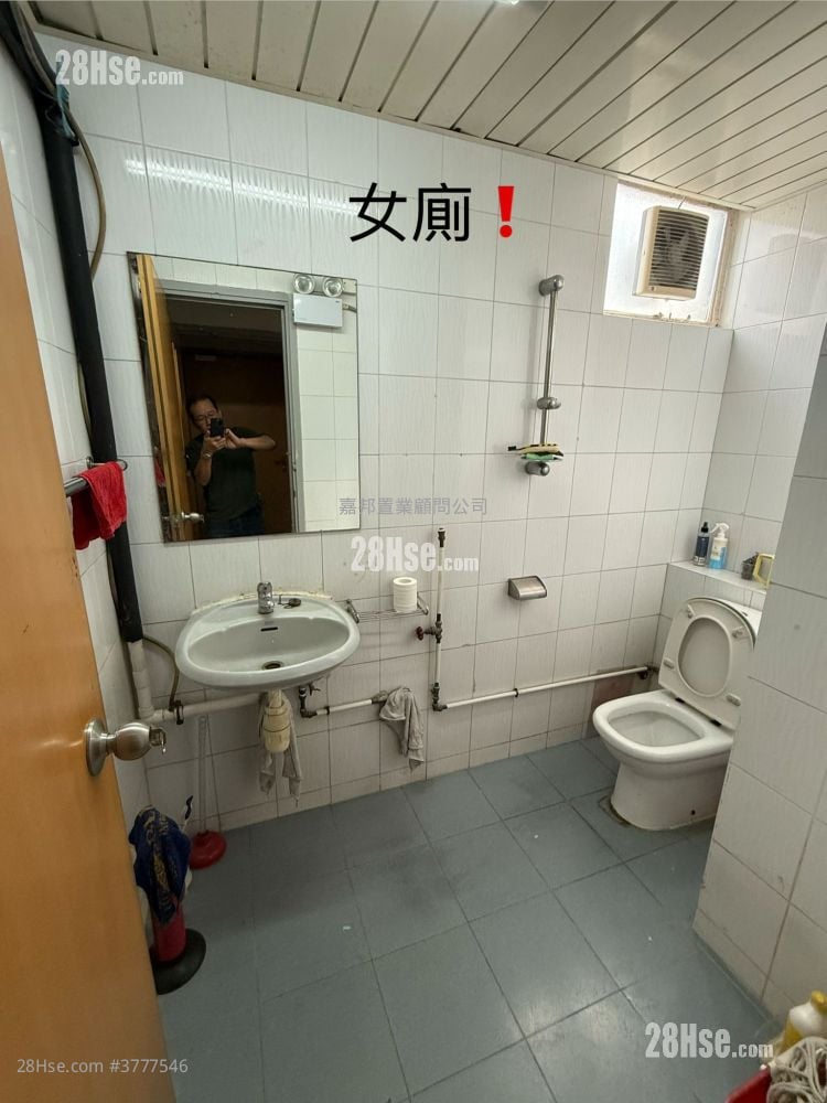 中国联合银行大厦 租盘 2 厕所 1,060 平方尺