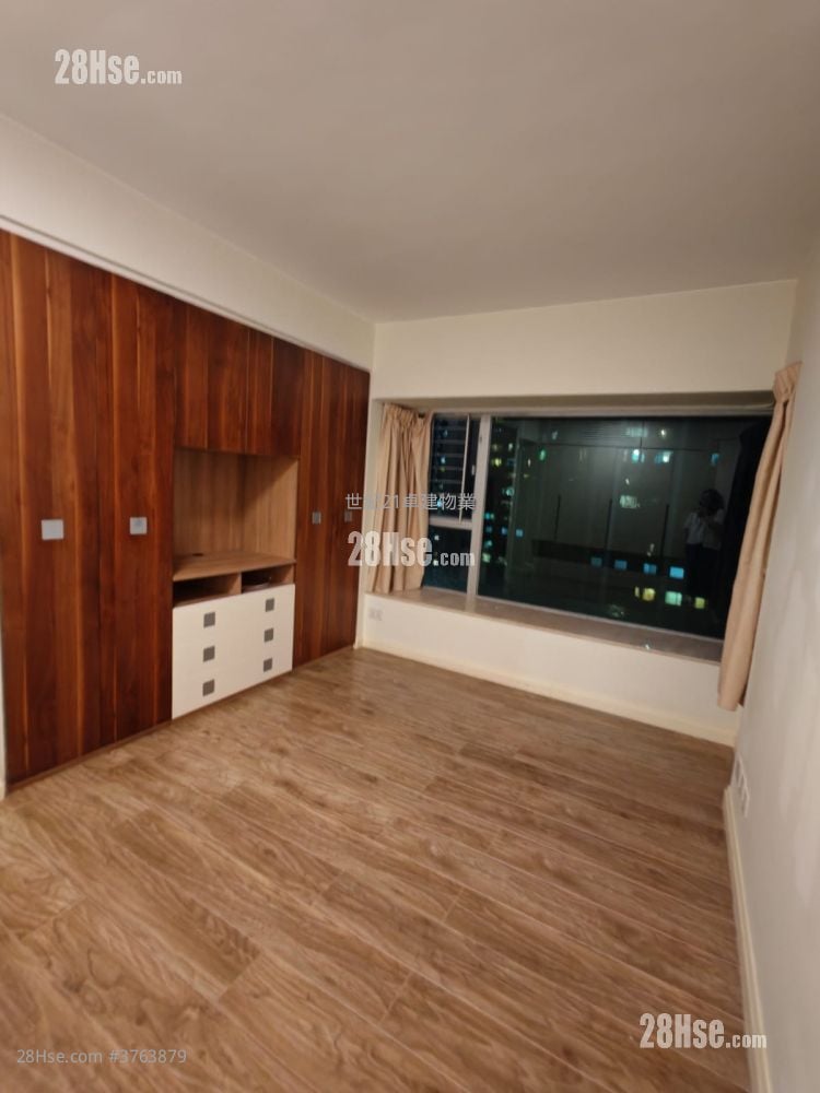 The Waterfront Sell 3 Bedrooms , 2 Bathrooms 943 ft²