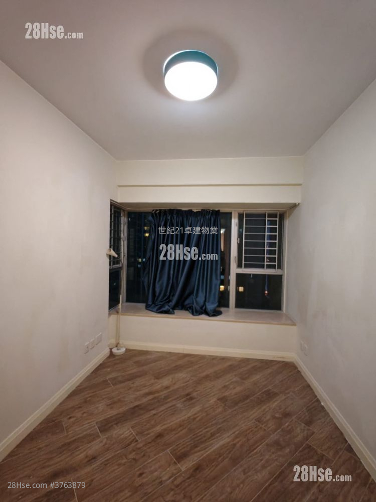 The Waterfront Sell 3 Bedrooms , 2 Bathrooms 943 ft²