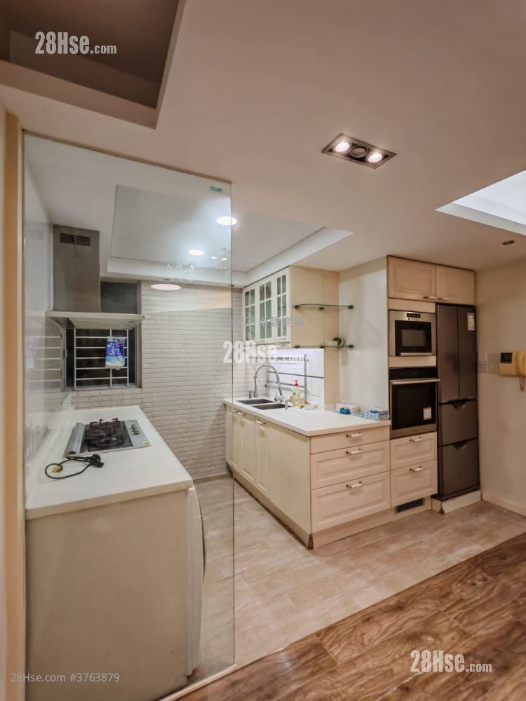 The Waterfront Sell 3 Bedrooms , 2 Bathrooms 943 ft²