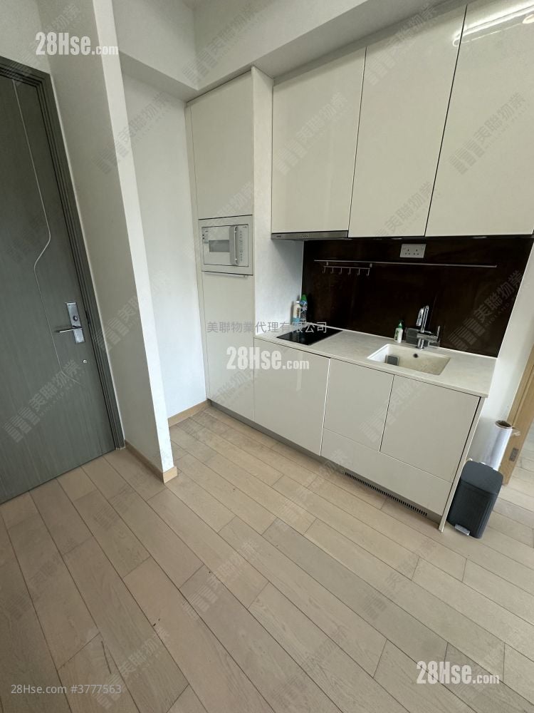 Twin Peaks Sell 1 Bedroom , 1 Bathroom 343 ft²