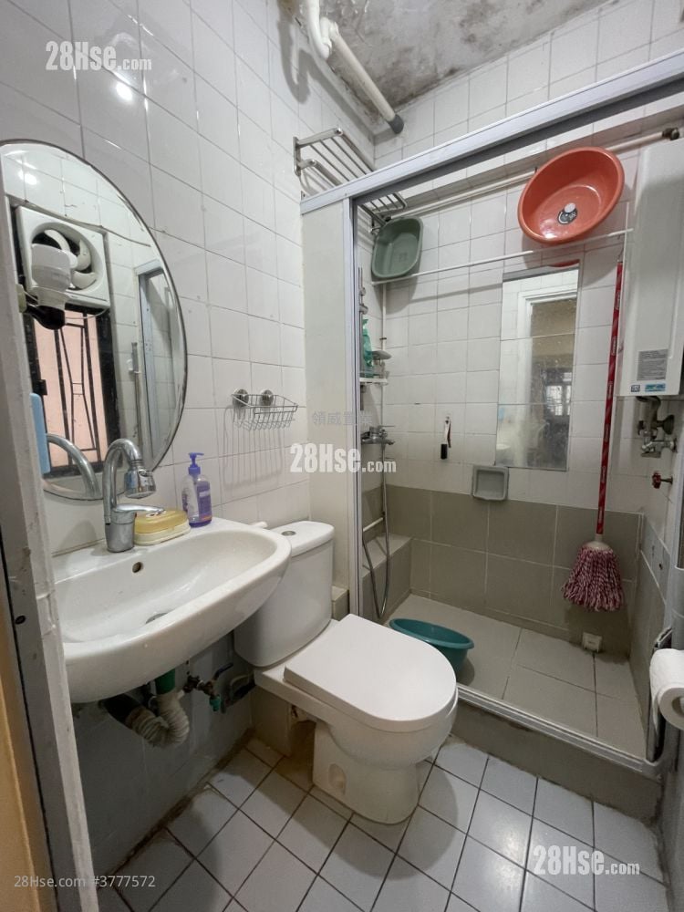 Fu Men Mansion Sell 2 Bedrooms , 1 Bathroom 326 ft²