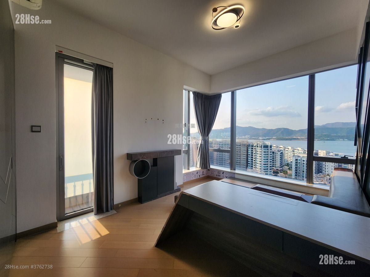 主人房: 云滙 售盘 3 房 , 3 浴室 1,144 平方尺