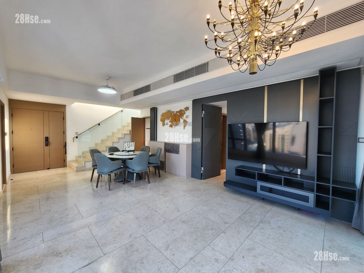 厅: 云滙 售盘 3 房 , 3 浴室 1,144 平方尺