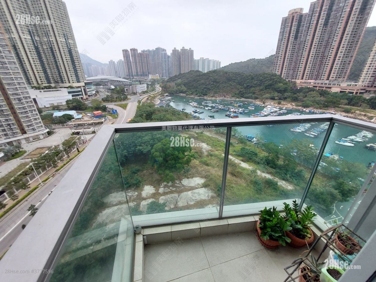 Savannah Sell 3 Bedrooms , 2 Bathrooms 672 ft²