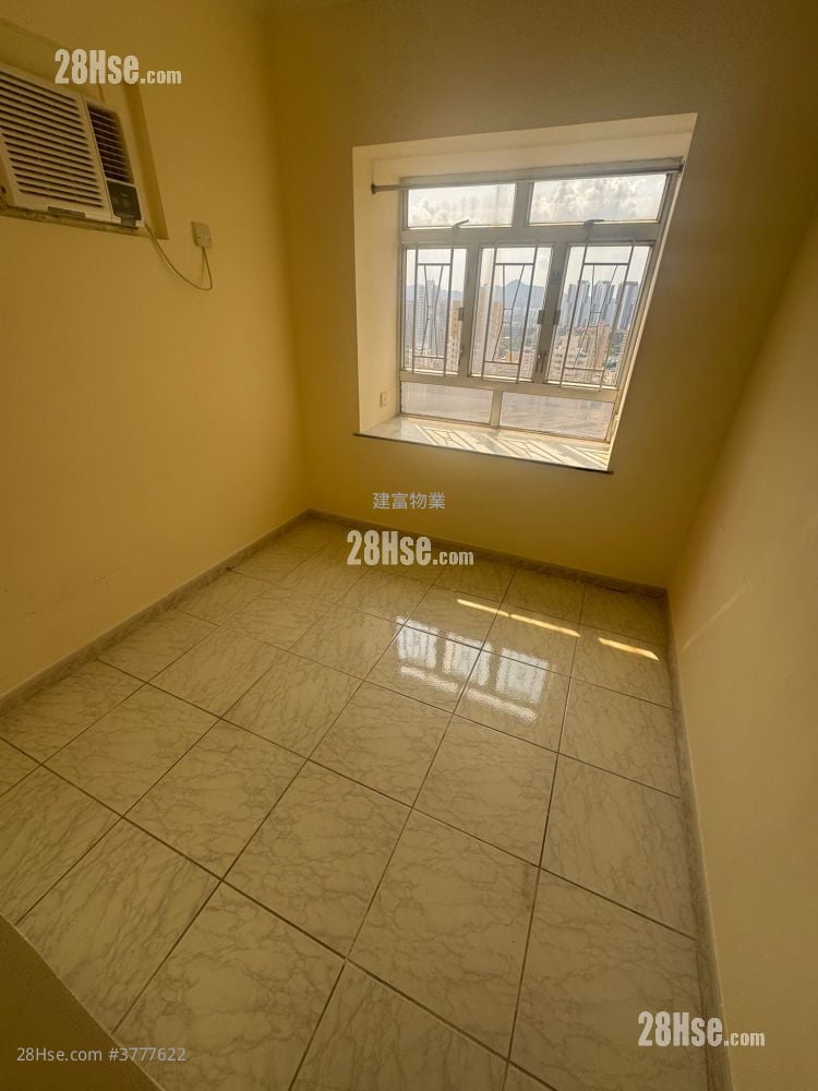 钜发大厦 售盘 2 房 , 1 浴室 447 平方尺