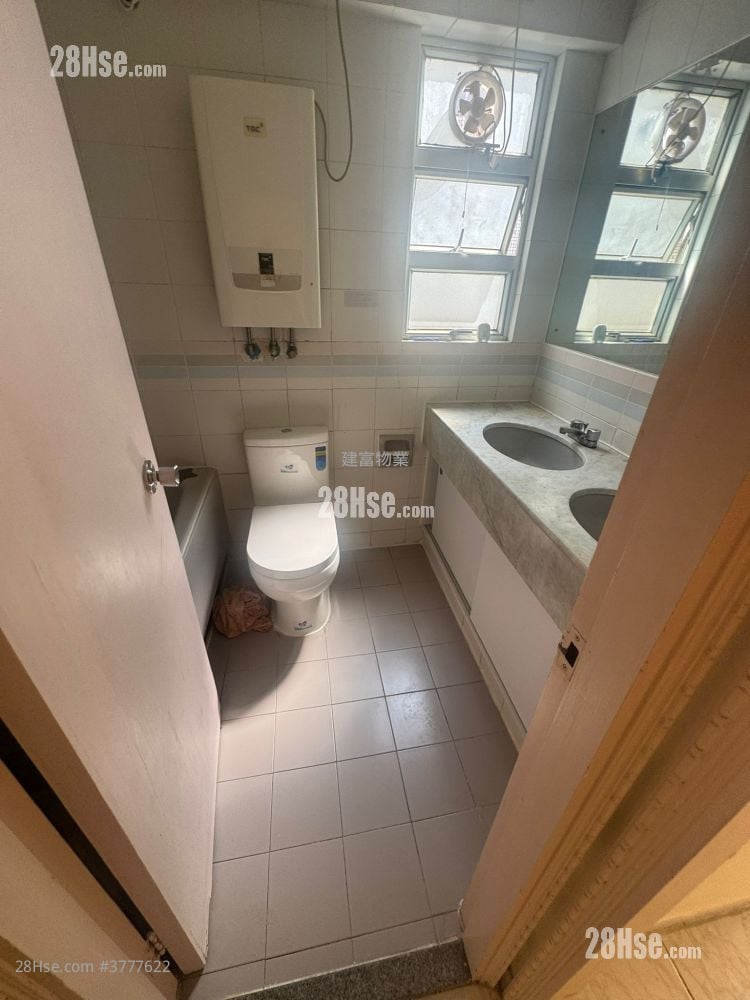 钜发大厦 售盘 2 房 , 1 浴室 447 平方尺