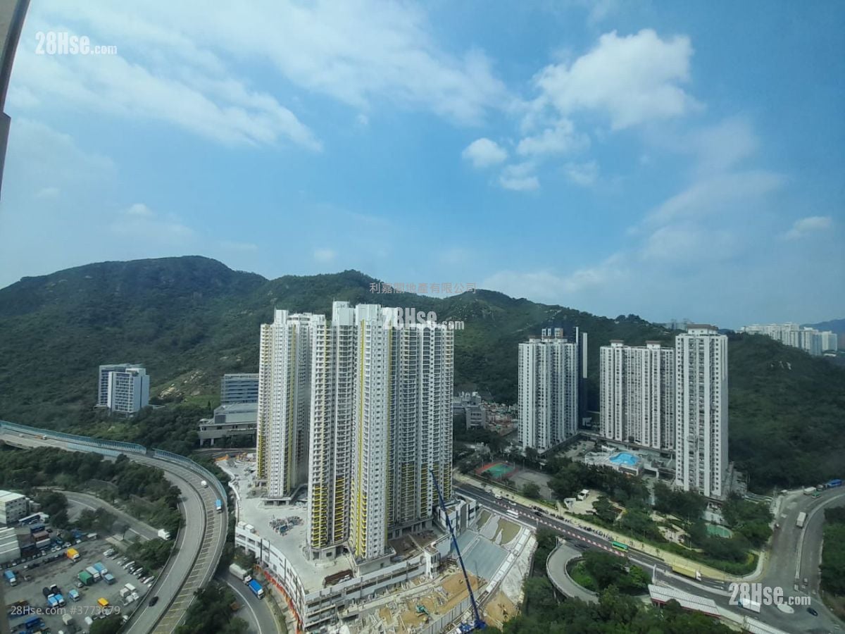 蓝澄湾 售盘 3 房 , 1 浴室 690 平方尺