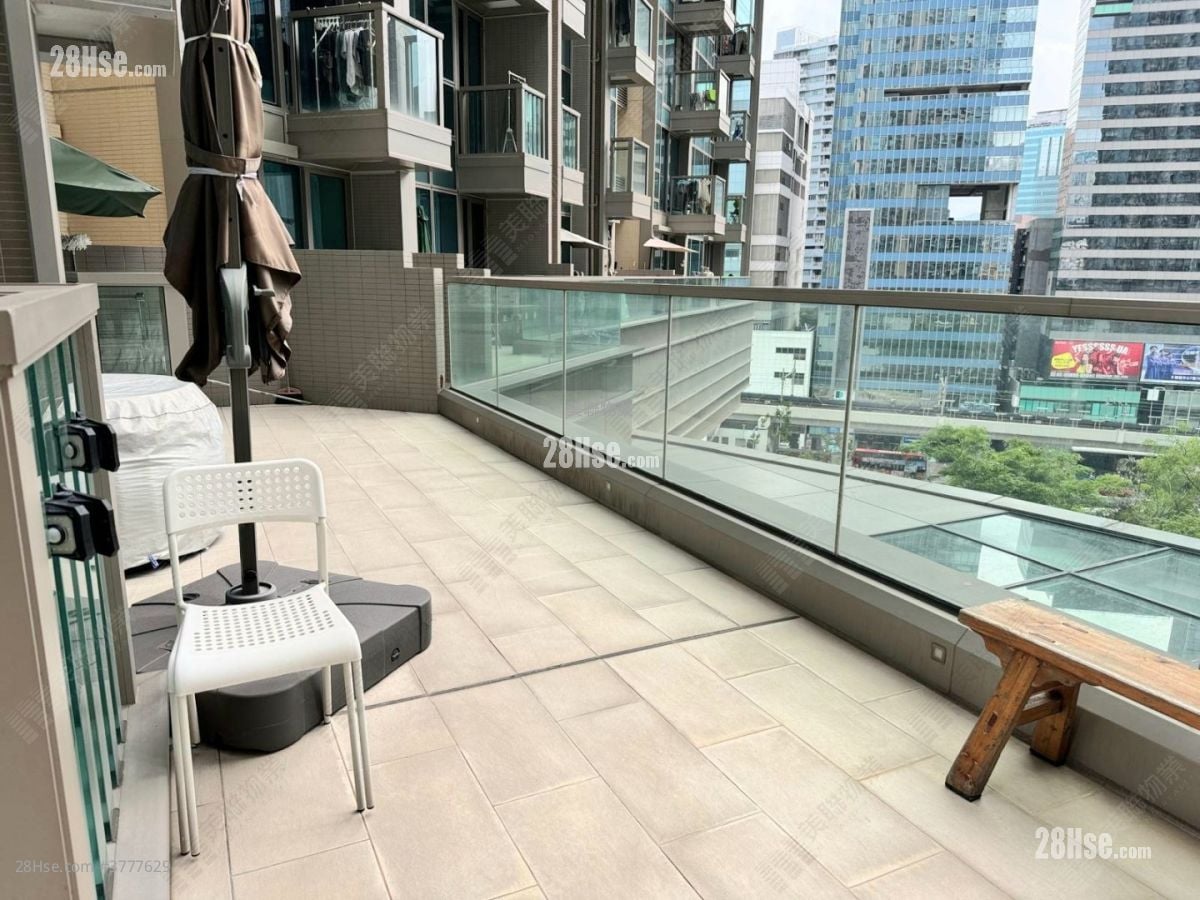 Grand Central Sell 2 Bedrooms 593 ft²