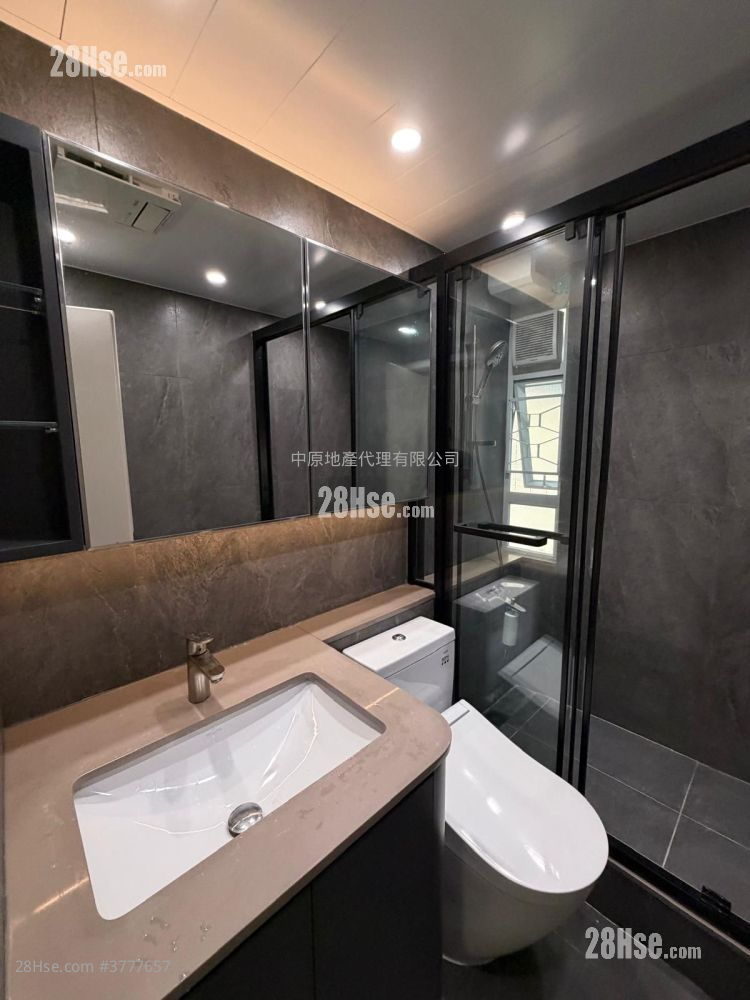 新兴花园 售盘 2 房 426 平方尺