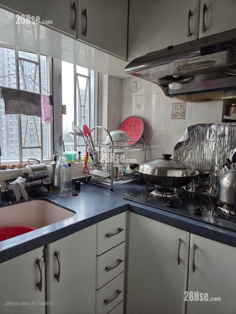 Ho King Building Sell 2 Bedrooms , 1 Bathroom 429 ft²