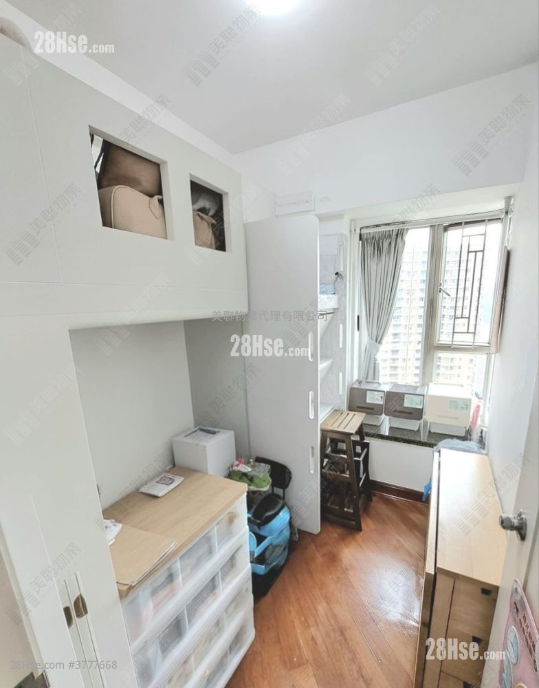 Tseung Kwan O Plaza Sell 2 Bedrooms , 1 Bathroom 429 ft²