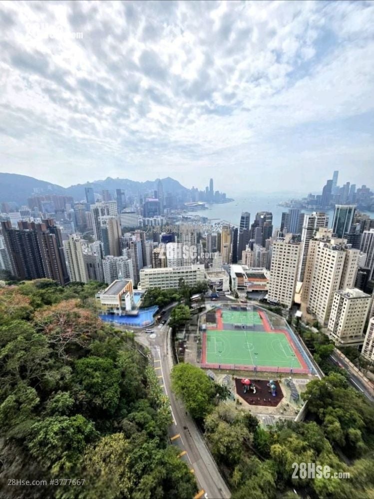 云景台 售盘 3 房 , 2 浴室 1,065 平方尺