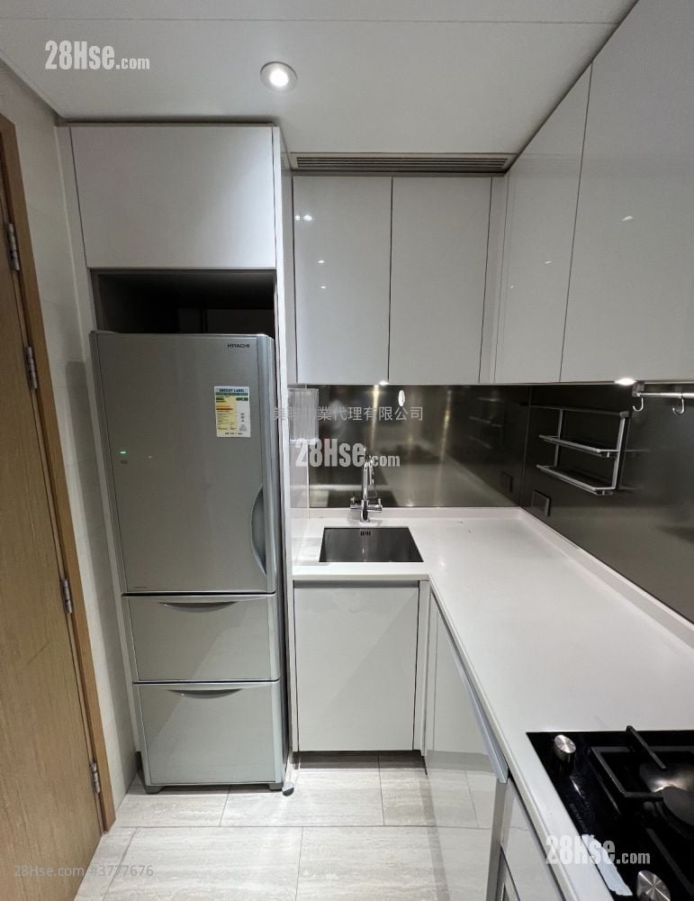 Peninsula East Sell 2 Bedrooms , 1 Bathroom 520 ft²