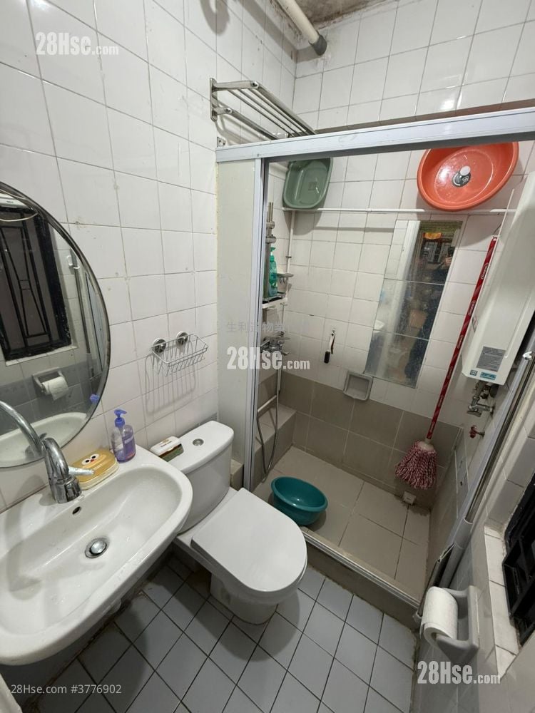 Fu Men Mansion Sell 2 Bedrooms , 1 Bathroom 326 ft²