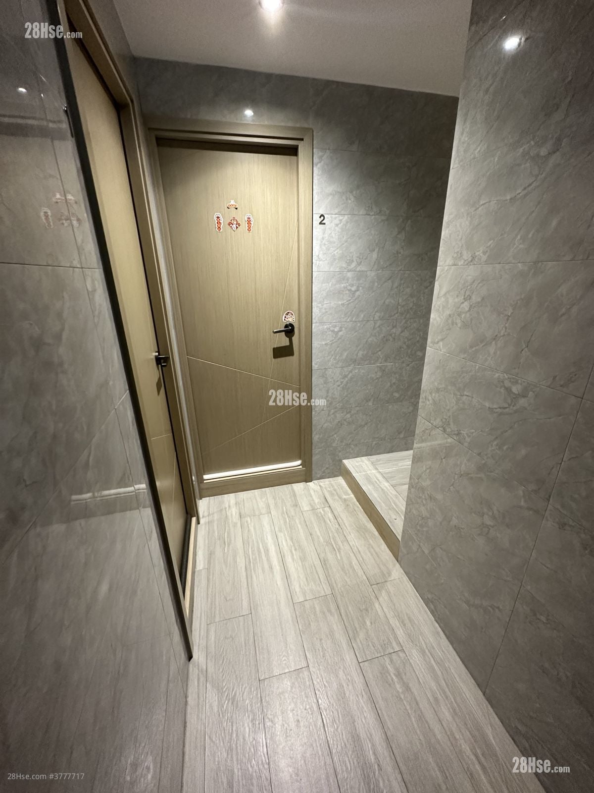 文蔚楼 租盘 180 平方尺