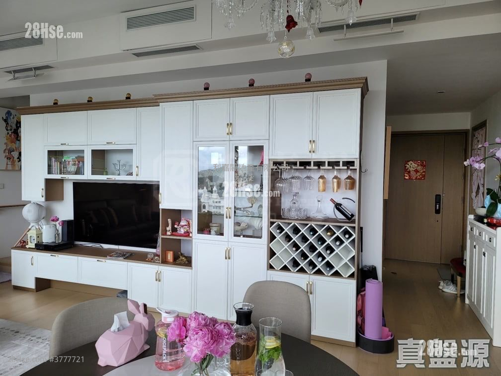 The Bloomsway Sell 3 Bedrooms , 2 Bathrooms 1,175 ft²