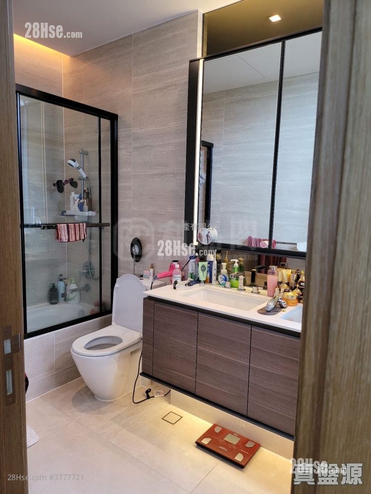 The Bloomsway Sell 3 Bedrooms , 2 Bathrooms 1,175 ft²