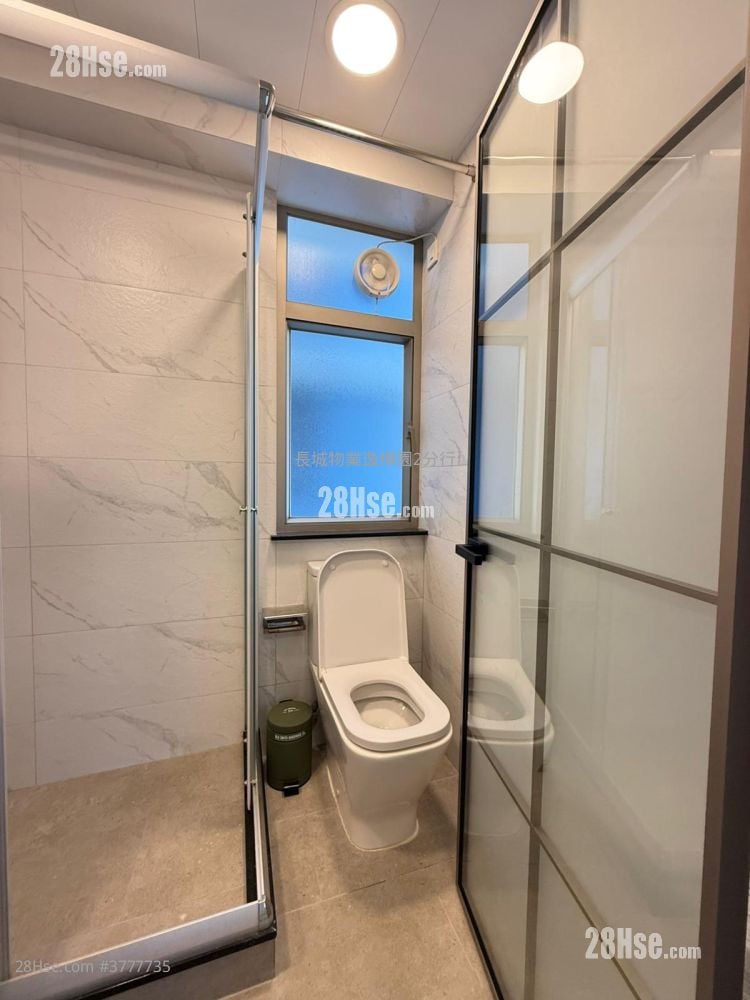 嘉荣大厦 租盘 2 房 , 1 浴室 325 平方尺