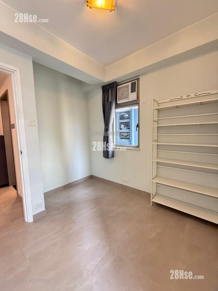 嘉荣大厦 租盘 2 房 , 1 浴室 325 平方尺