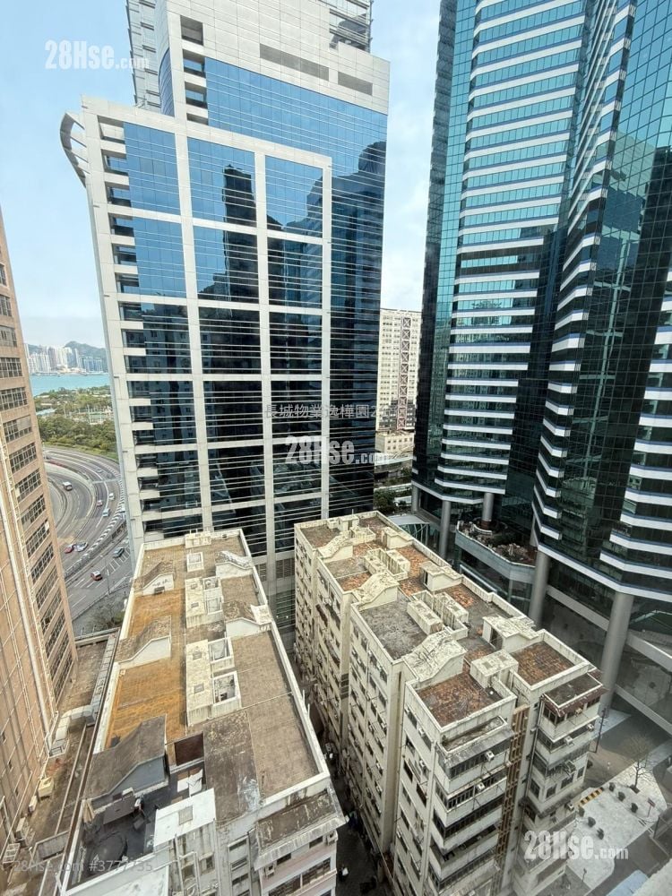 嘉荣大厦 租盘 2 房 , 1 浴室 325 平方尺