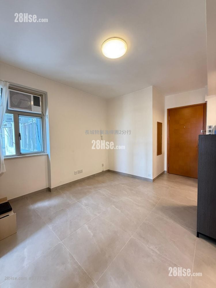 嘉荣大厦 租盘 2 房 , 1 浴室 325 平方尺