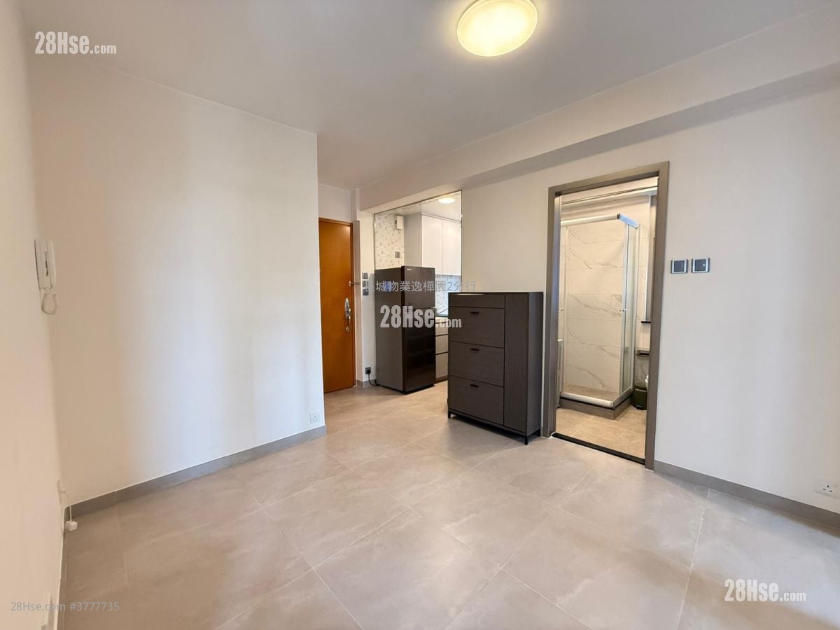 嘉荣大厦 租盘 2 房 , 1 浴室 325 平方尺