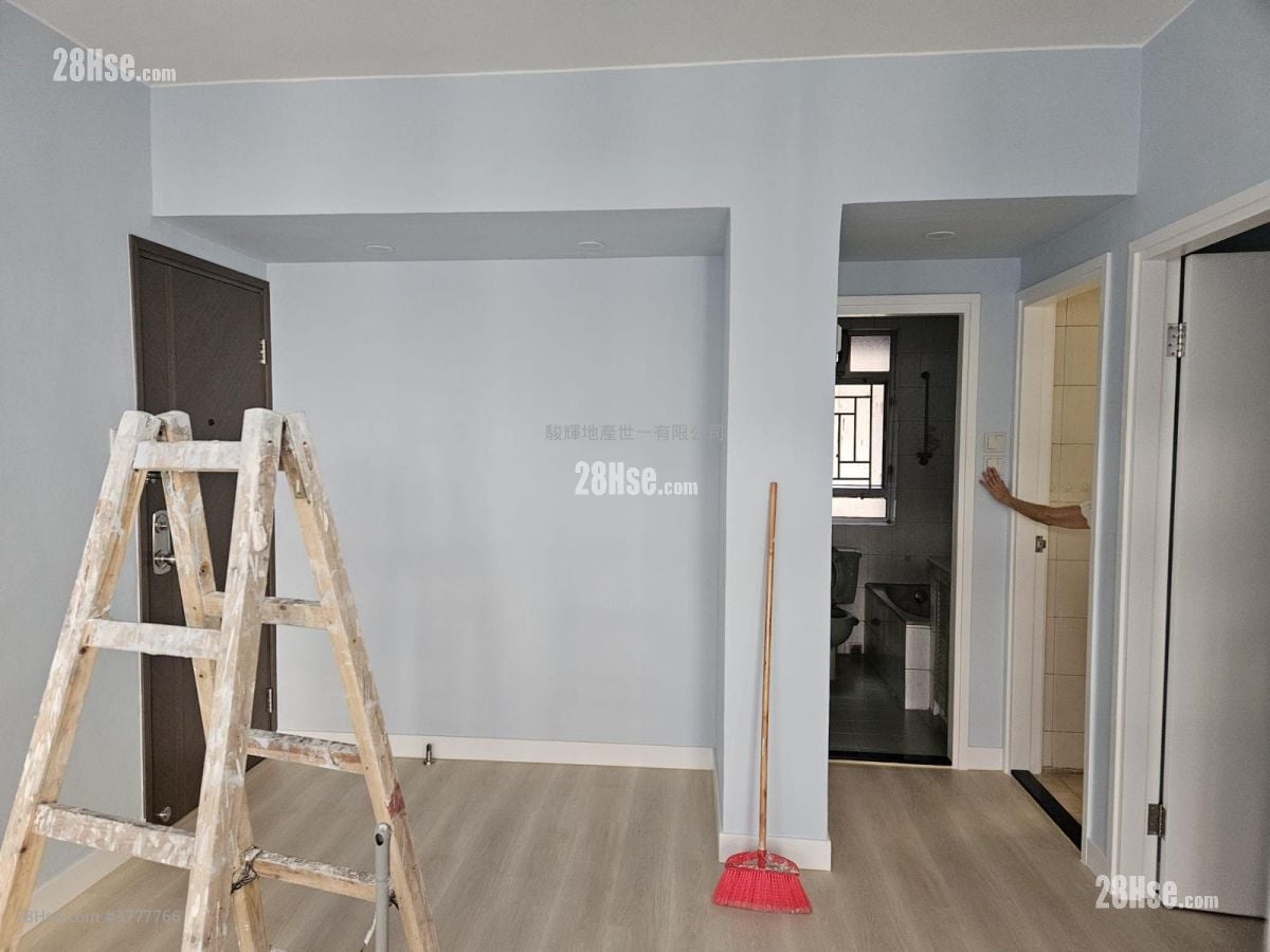 24 Carnarvon Road Sell 2 Bedrooms , 1 Bathroom 629 ft²