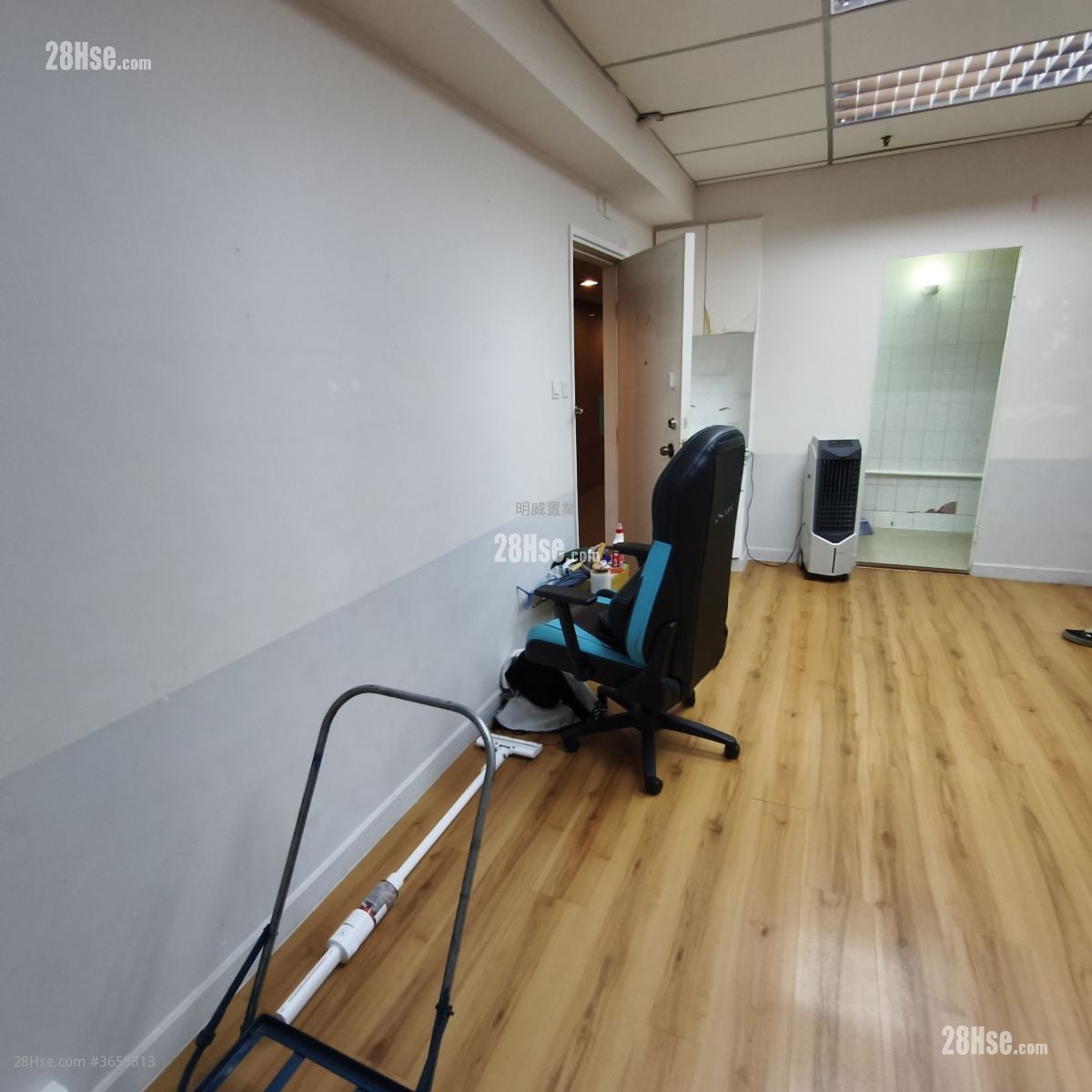 Wealth Commercial Centre Rental Studio , 1 Toilet