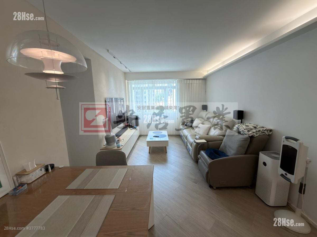 Greenwood Terrace Sell 3 Bedrooms , 1 Bathroom 646 ft²