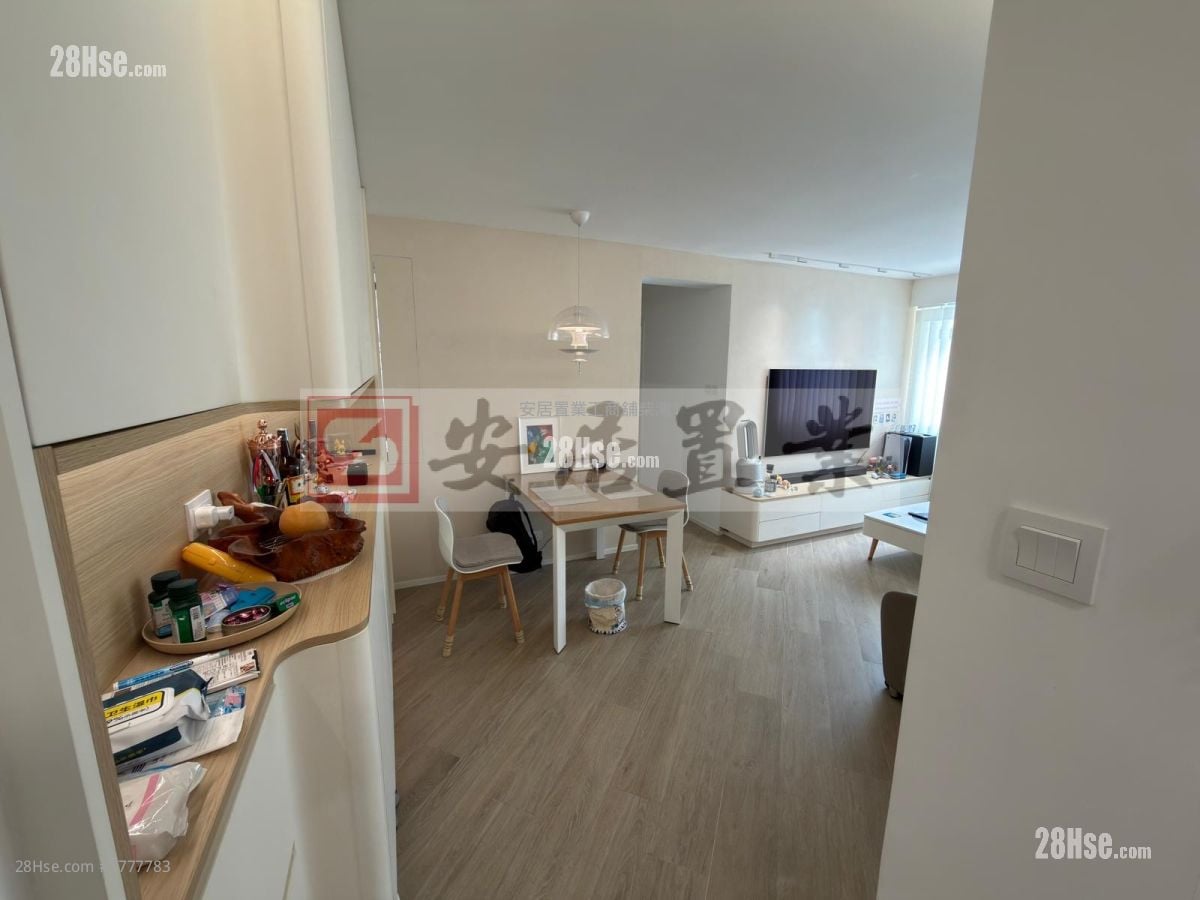 Greenwood Terrace Sell 3 Bedrooms , 1 Bathroom 646 ft²