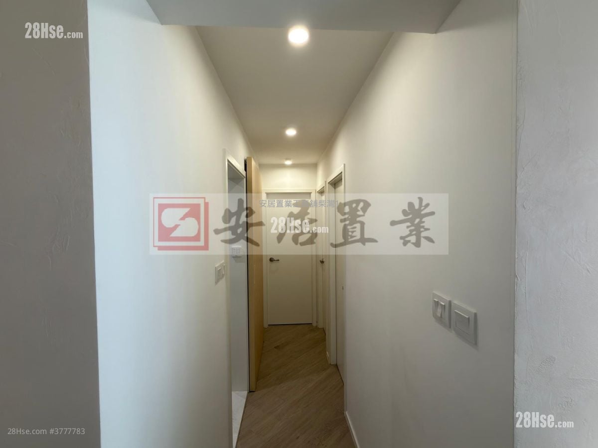 Greenwood Terrace Sell 3 Bedrooms , 1 Bathroom 646 ft²