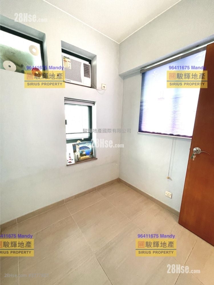 Yau On Court Sell 2 Bedrooms , 1 Bathroom 318 ft²