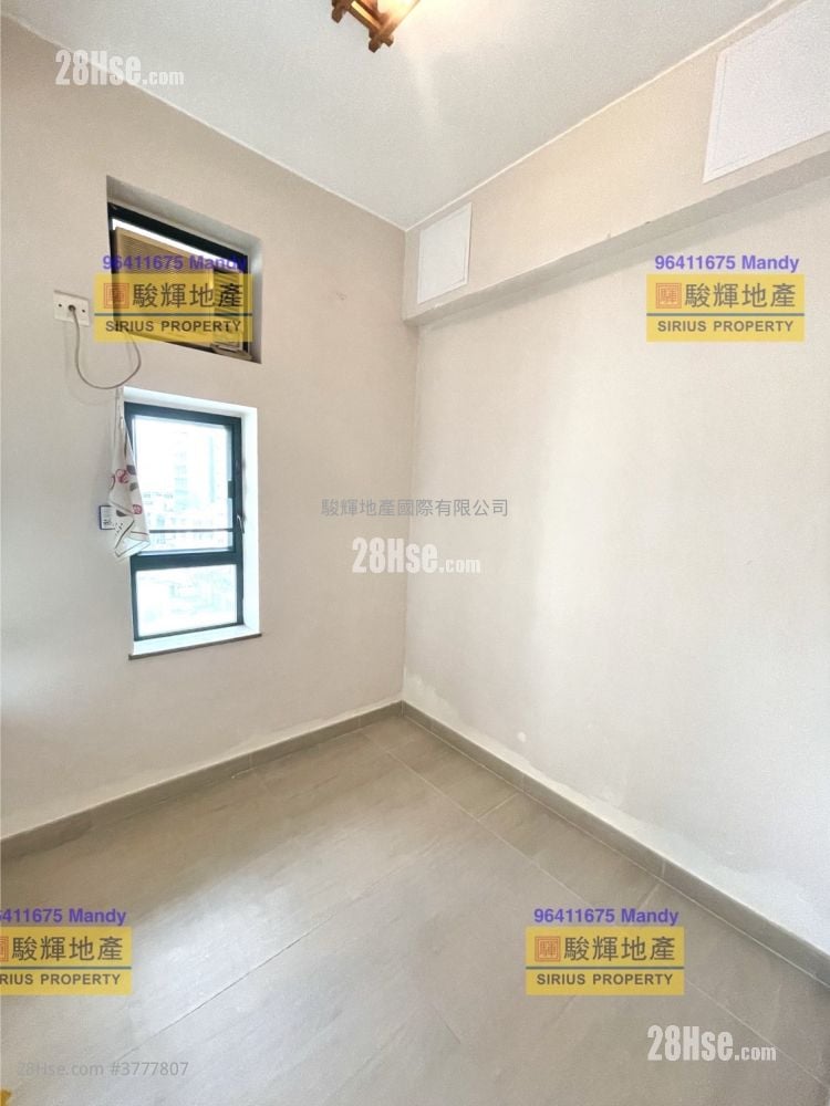 Yau On Court Sell 2 Bedrooms , 1 Bathroom 318 ft²