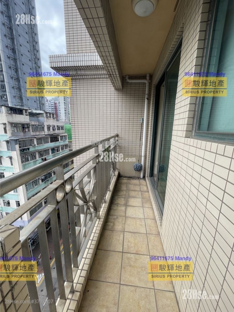 Yau On Court Sell 2 Bedrooms , 1 Bathroom 318 ft²