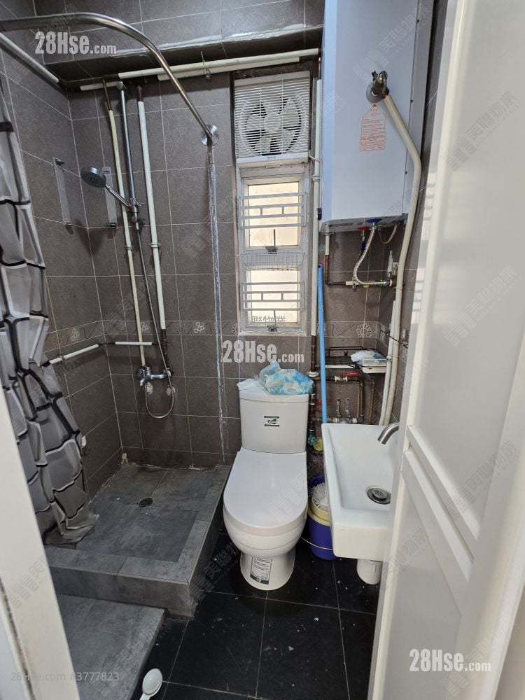 Lai Bo Building Sell 1 Bedroom 238 ft²