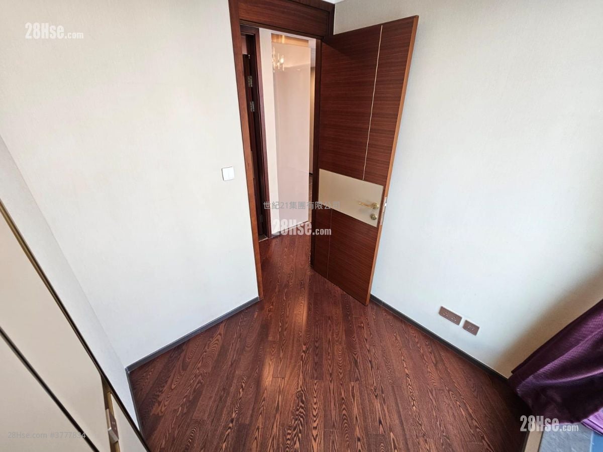 The Vertex Sell 2 Bedrooms , 1 Bathroom 408 ft²