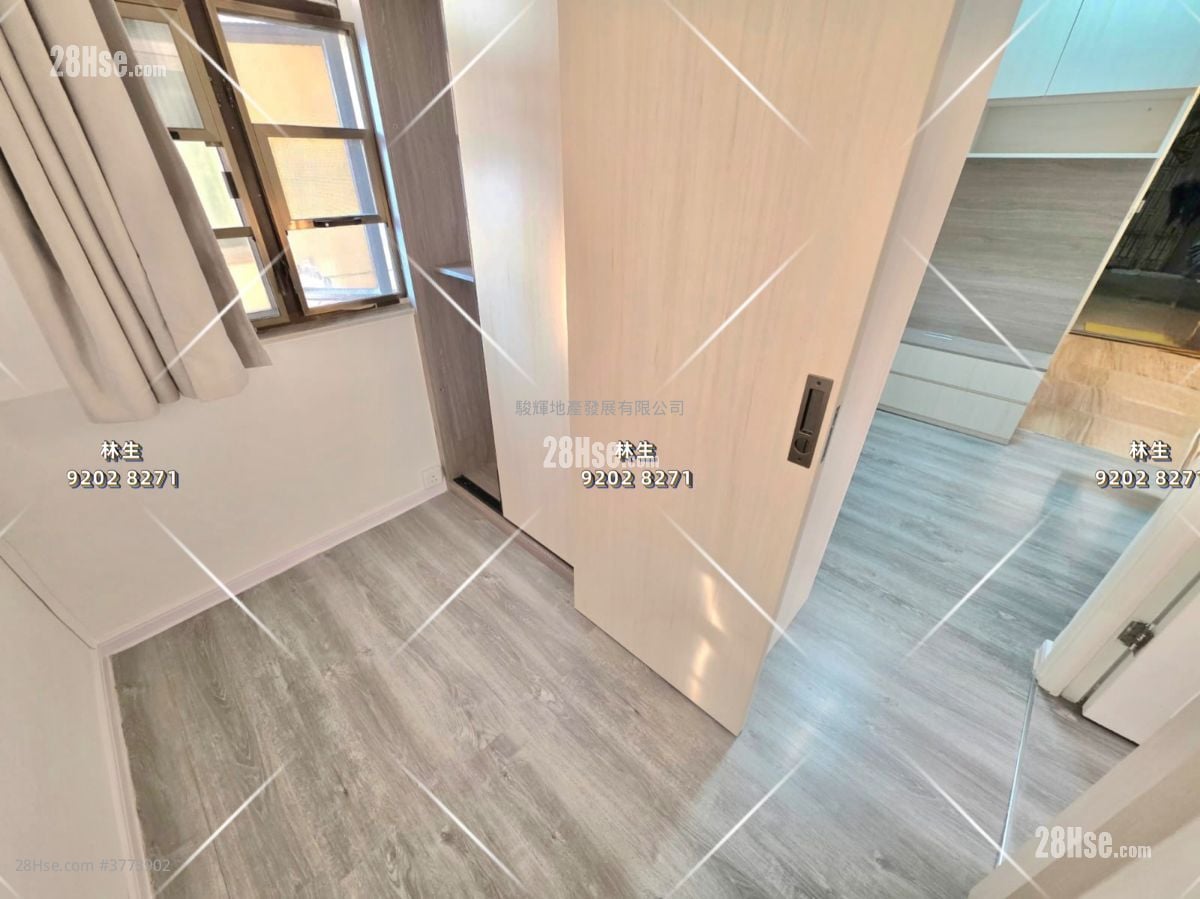 鸿辉大厦 售盘 2 房 , 1 浴室 310 平方尺