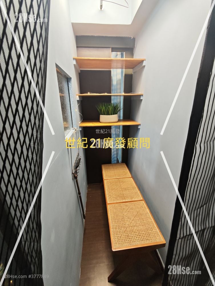 Kam Wah Building Rental 2 Bedrooms , 1 Bathroom 347 ft²
