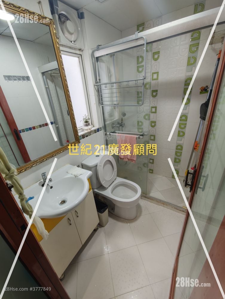 Kam Wah Building Rental 2 Bedrooms , 1 Bathroom 347 ft²