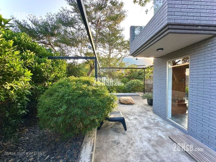 Ha Che Sell 3 Bedrooms , 3 Bathrooms 2,100 ft²