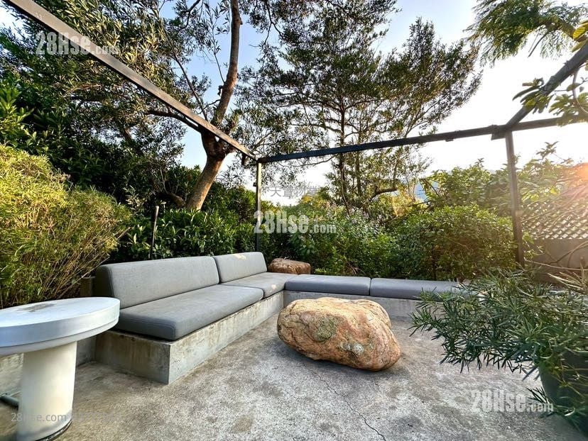 Ha Che Sell 3 Bedrooms , 3 Bathrooms 2,100 ft²